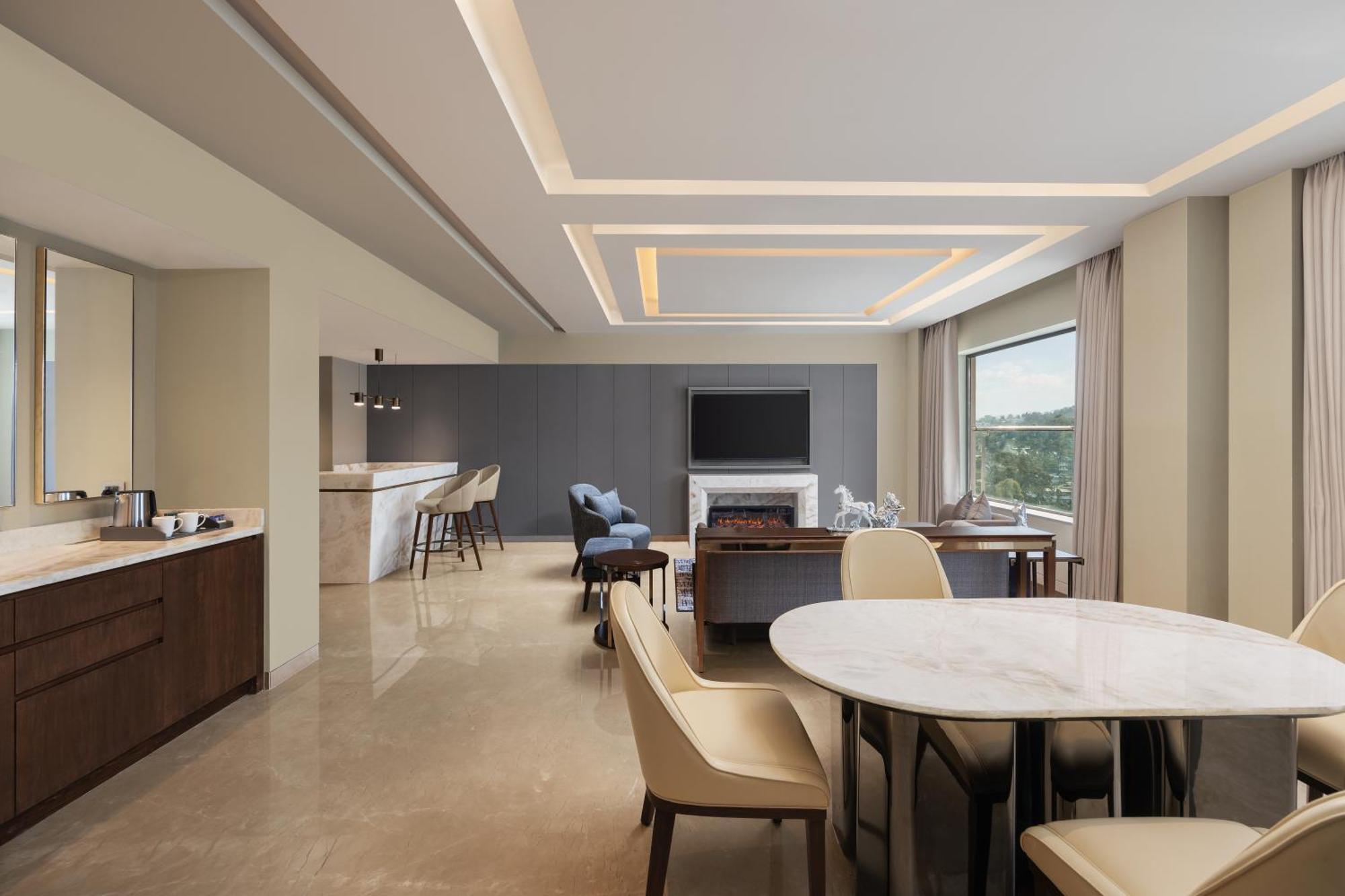 Courtyard By Marriott Shillong 호텔 외부 사진