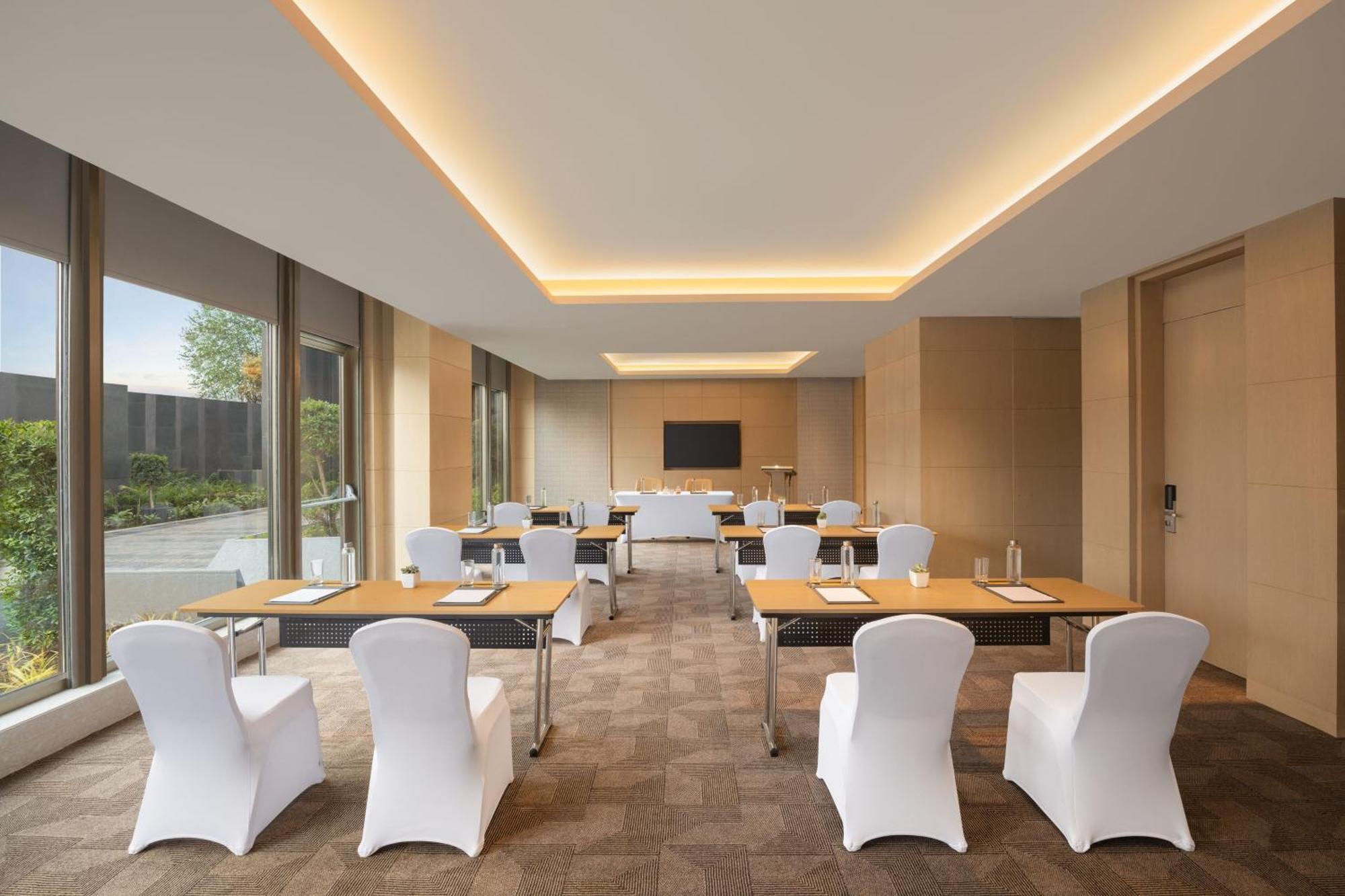 Courtyard By Marriott Shillong 호텔 외부 사진