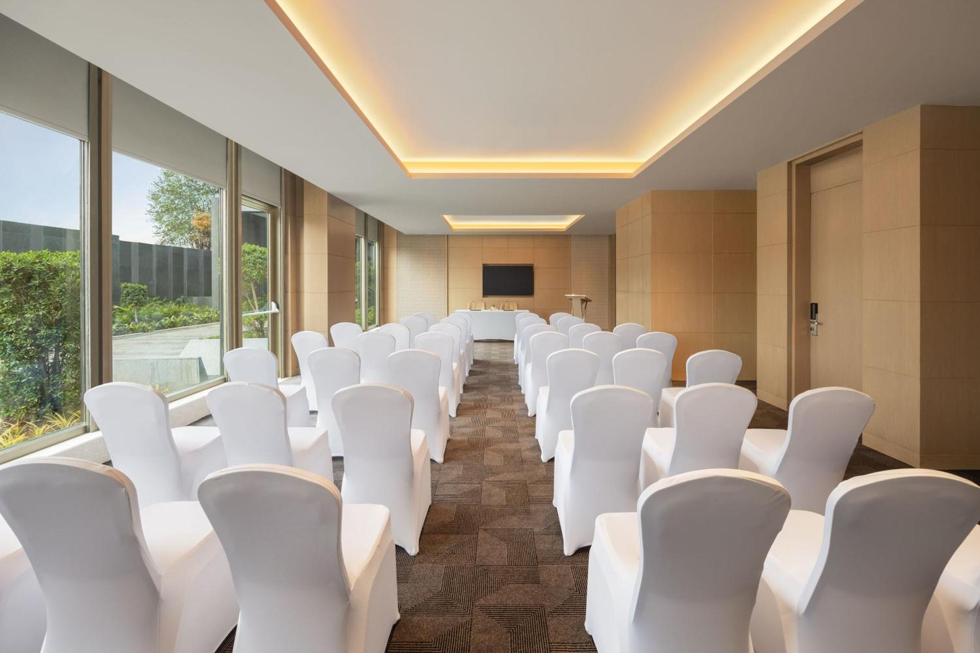 Courtyard By Marriott Shillong 호텔 외부 사진